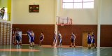Doświadczenie czy młodość? Turniej Piłki Koszykowej i Siatkowej z udziałem uczniów liceum i absolwentów szkoły.